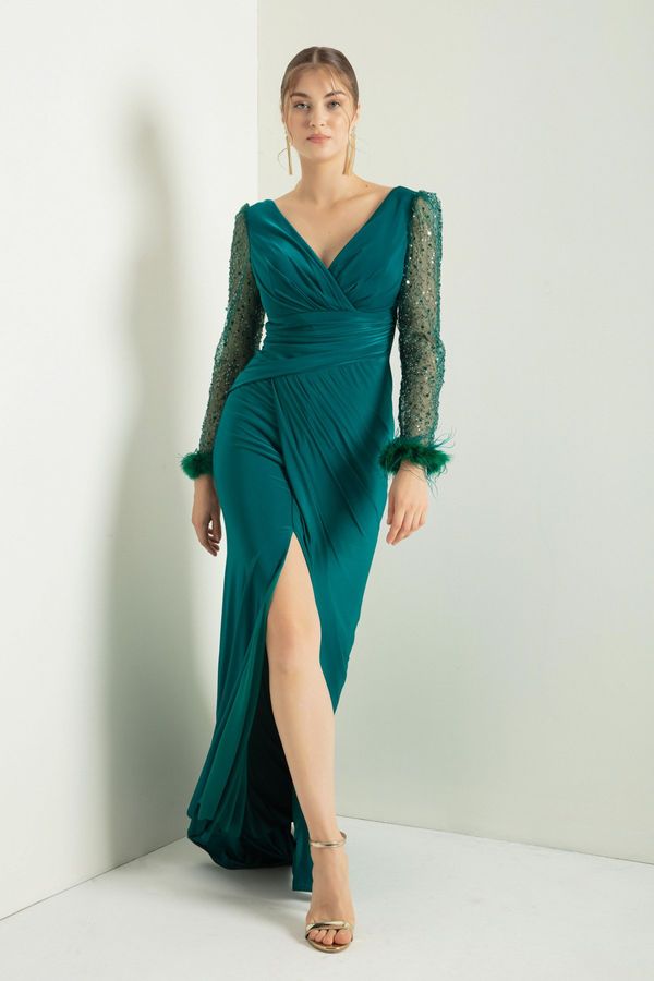 Lafaba Lafaba Women's Emerald Green V-Neck Long Evening Dress with a Slit with Jewels on the sleeves.