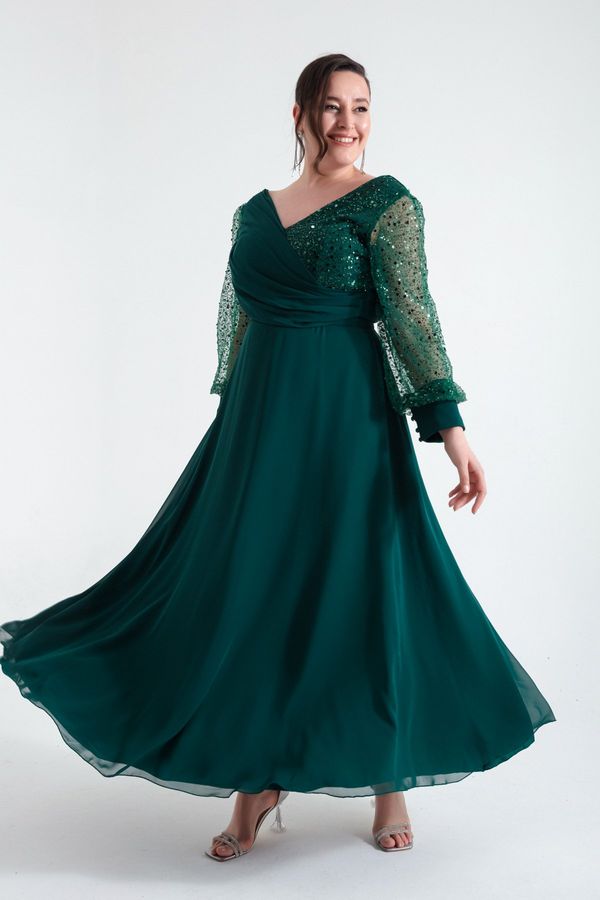 Lafaba Lafaba Women's Plus Size Emerald Green Sleeves Beaded Midi Evening Dress