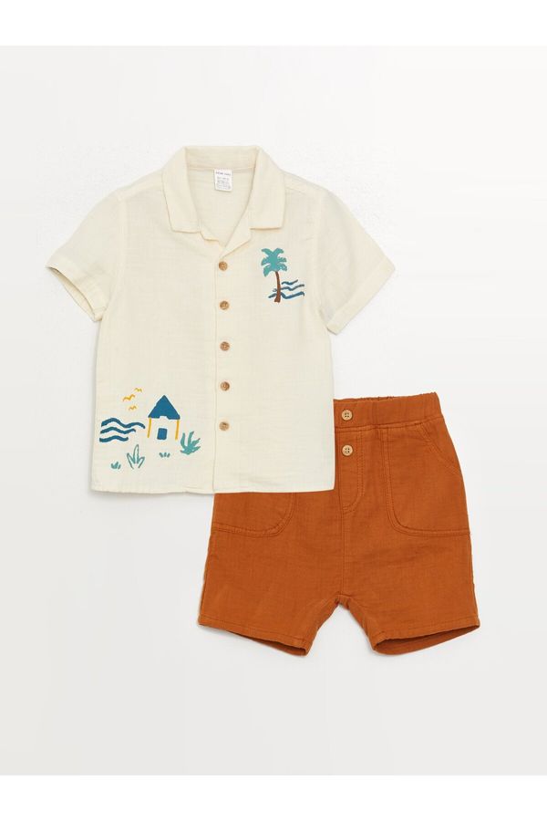 LC Waikiki LC Waikiki Patterned Short Sleeve Baby Boy Shirt and Shorts 2-Set