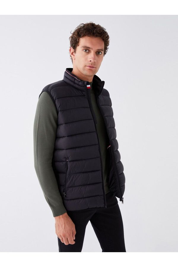 LC Waikiki LC Waikiki Standard Mold Stand Collar Men's Puffer Vest