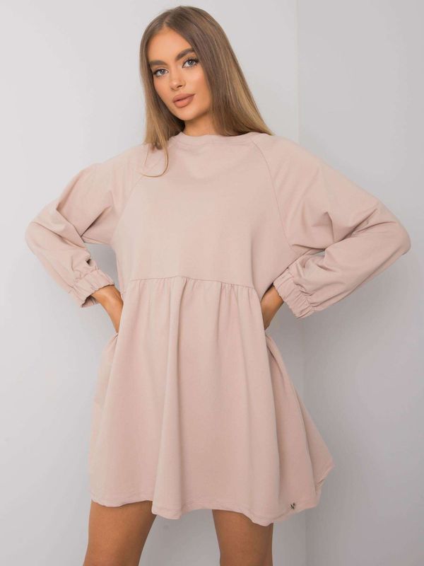 Fashionhunters Light beige dress with long sleeves from Bellevue