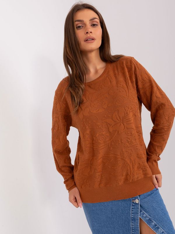 Fashionhunters Light brown classic sweater with long sleeves