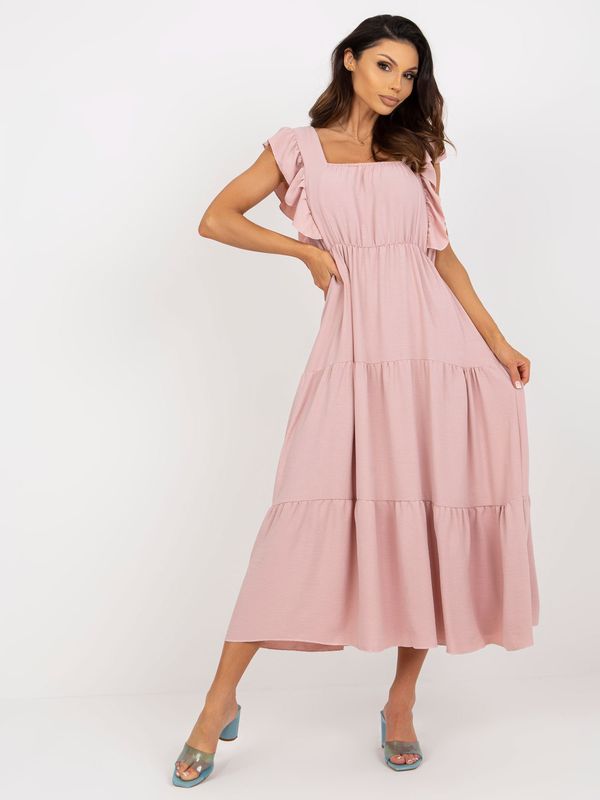 Fashionhunters Light pink flowing dress with frills