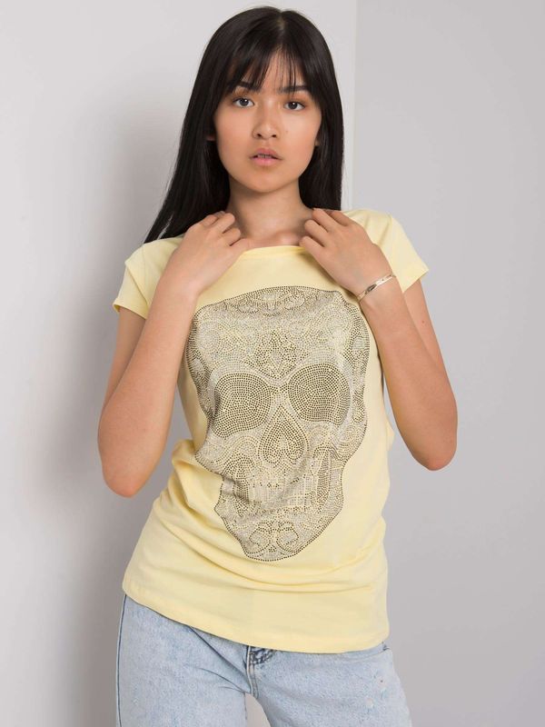 Fashionhunters Light yellow T-shirt with Skull patch