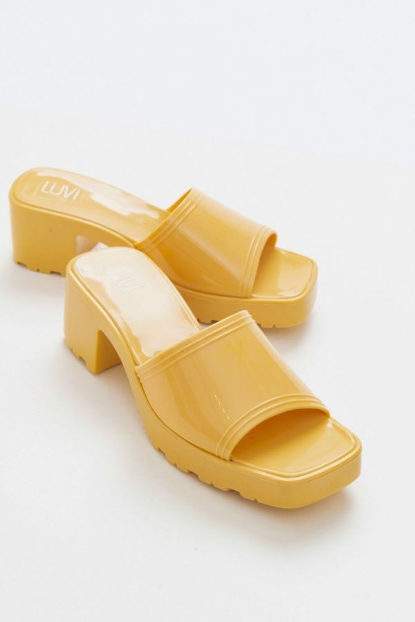 LuviShoes LuviShoes 250 Yellow Women's Heeled Slippers
