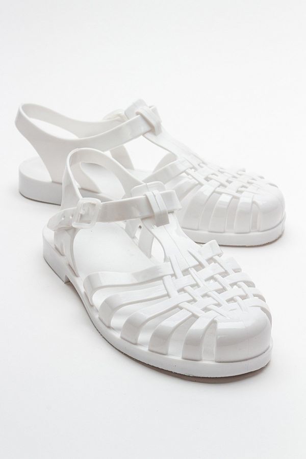 LuviShoes LuviShoes FLENK Women's White Sandals