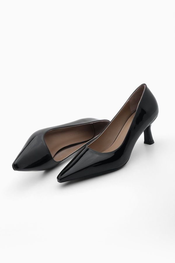 Marjin Marjin Women's Pointed Toe Classic Heel Shoes Vadin Black Patent Leather
