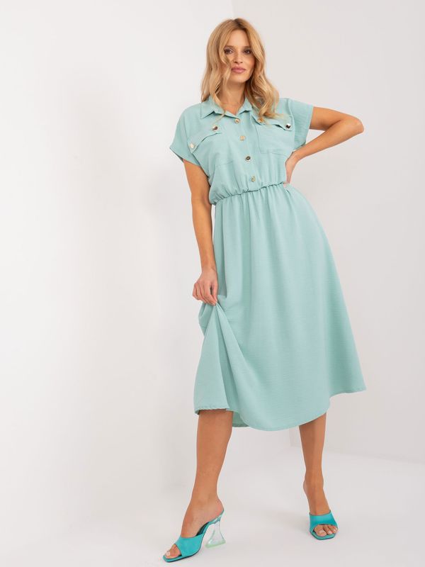Fashionhunters Mint flared dress with buttons