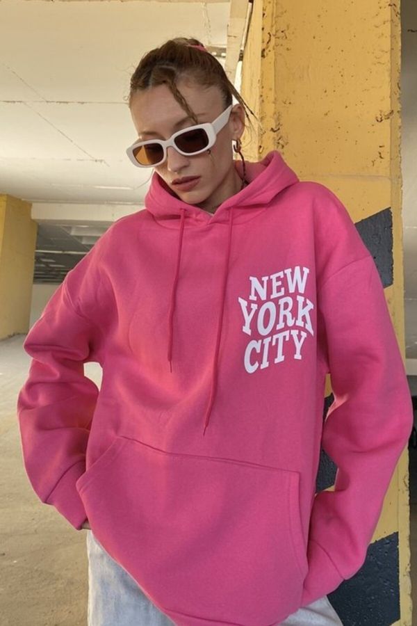 MODAGEN MODAGEN Women's Pink New York City Printed Hoodie Oversized Sweatshirt.