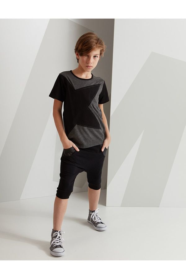 mshb&g mshb&g Gray Star Boy's T-shirt Capri Shorts Set
