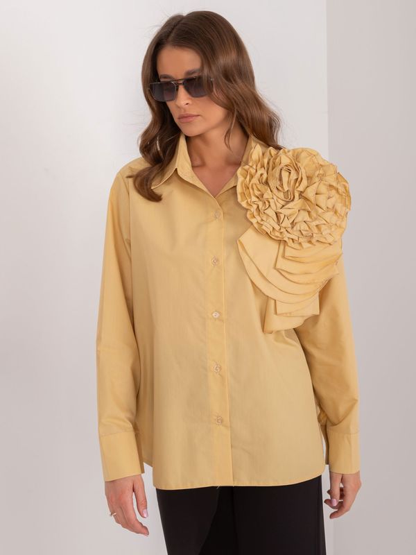 Fashionhunters Navy yellow classic shirt with appliqué