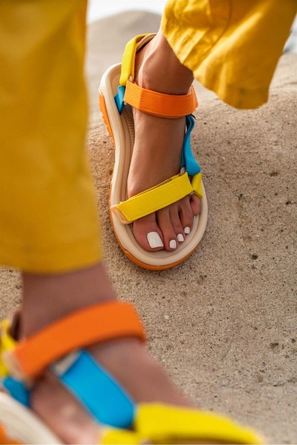 NİŞANTAŞI SHOES NİŞANTAŞI SHOES Step Yellow Orange Blue Velcro Flat Sole Women's Sandals