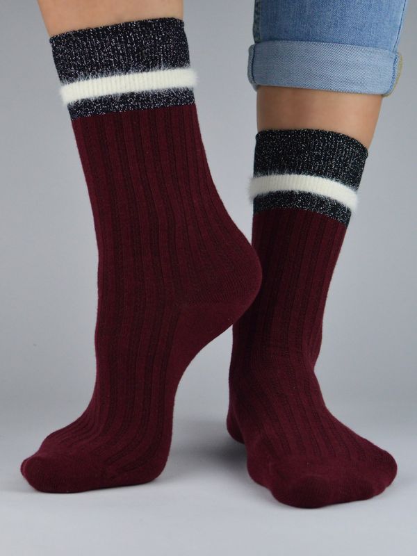 NOVITI NOVITI Woman's Socks SB050-W-02