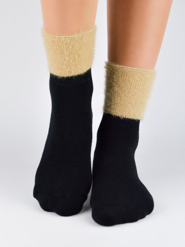 NOVITI NOVITI Woman's Socks SF001-G-01