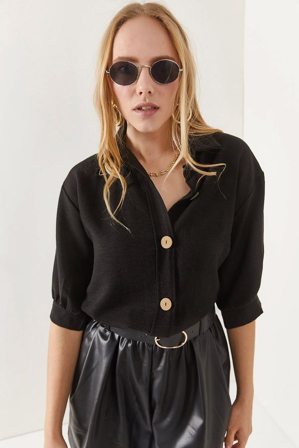 Olalook Olalook Women's Black Wooden Buttoned Three Quarter Sleeve Linen Shirt