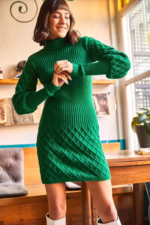 Olalook Olalook Women's Grass Green Sleeve and Skirt Textured Knitwear Dress