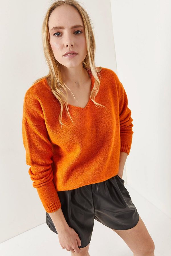 Olalook Olalook Women's Orange V-Neck Soft Textured Knitwear Sweater