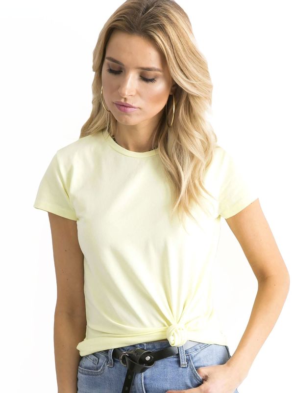 Fashionhunters Plain light yellow T-shirt