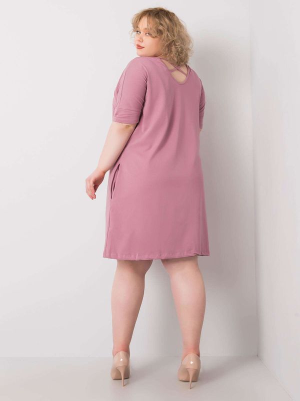 Fashionhunters Powder pink loose dress of larger size