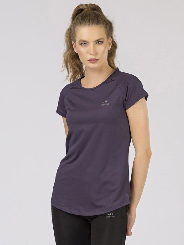 Fashionhunters Purple women's T-shirt TOMMY LIFE