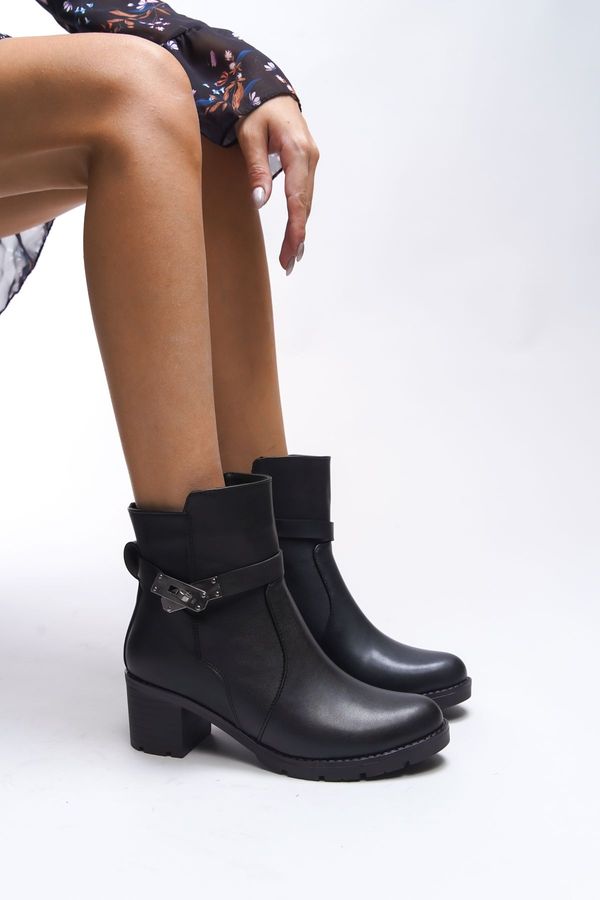 Riccon Riccon Iverolia Lock Detailed Heeled Boots 0012790 Black Skin