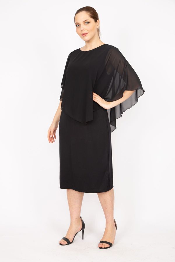 Şans Şans Women's Black Plus Size Chiffon Dress With A Cape