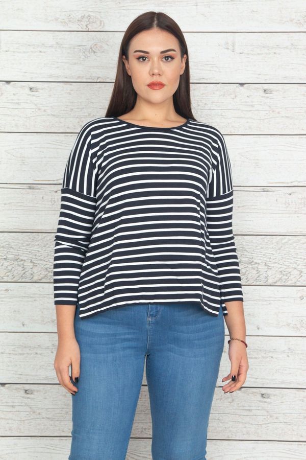 Şans Şans Women's Large Size Navy Blue Stripe Detailed Blouse