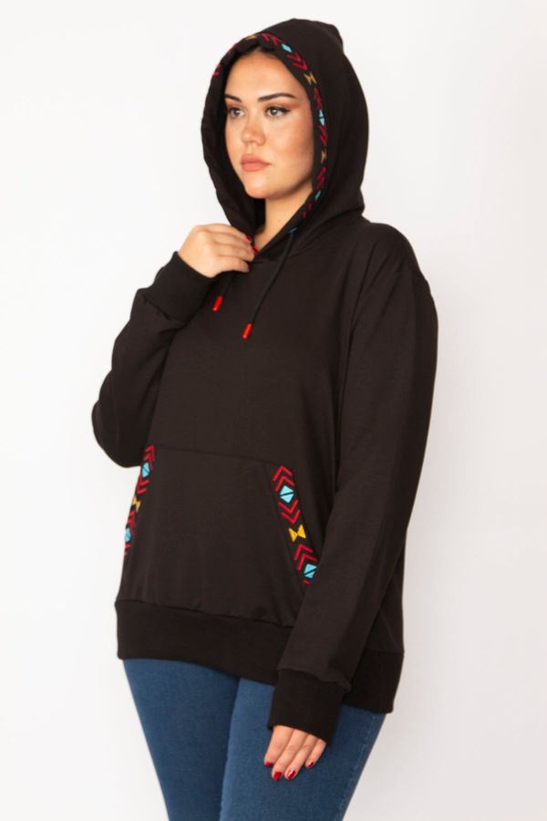 Şans Şans Women's Plus Size Black Hooded Embroidery Detail Kangaroo Pocket Sweatshirt