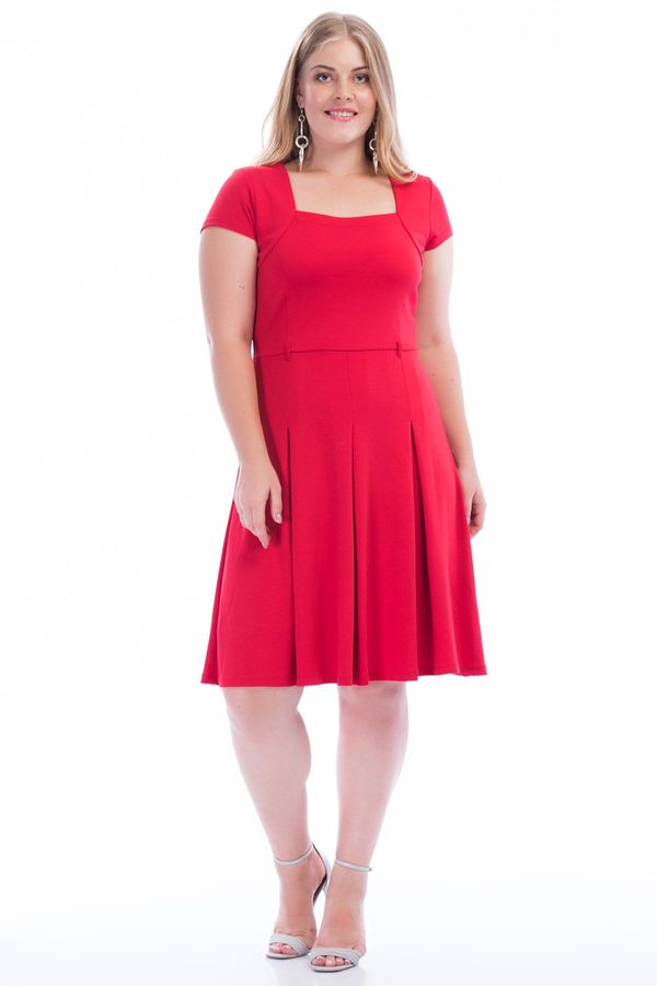 Şans Şans Women's Plus Size Red Waist Pleated Dress