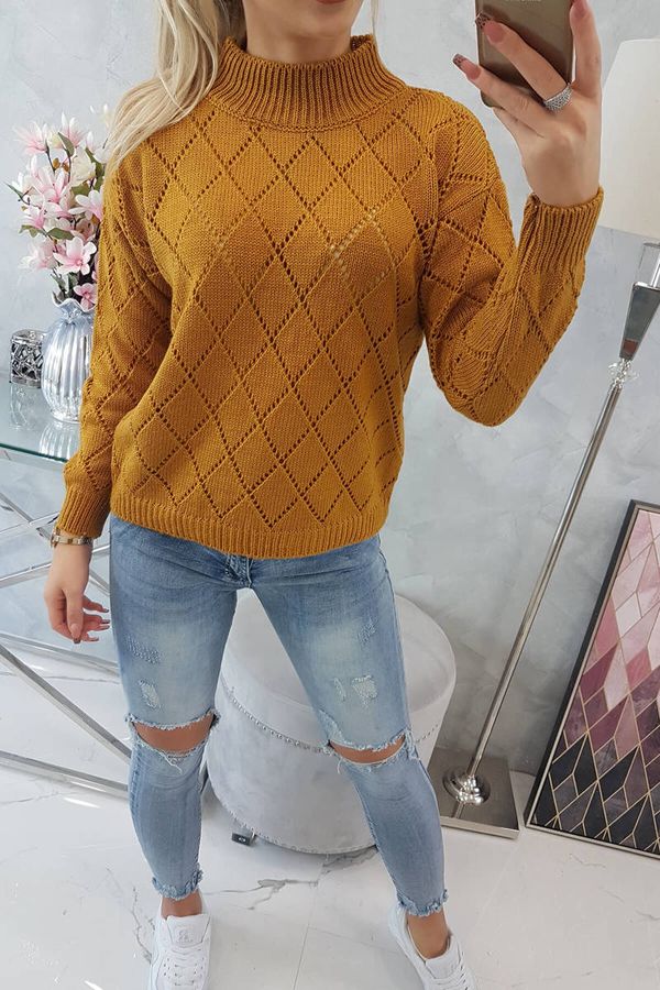 Kesi Sweater with high neckline and diamond mustard pattern