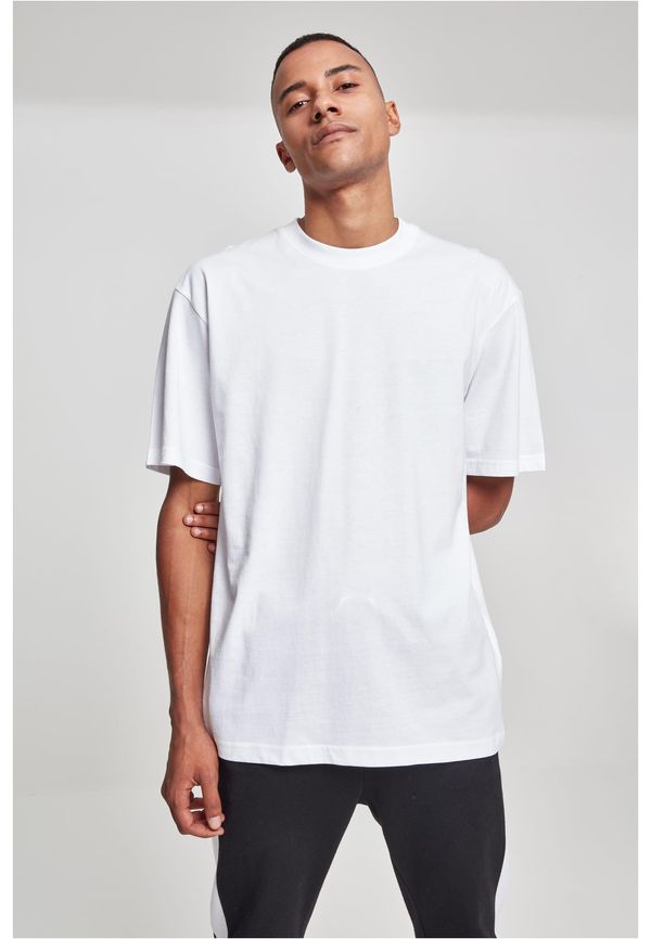 UC Men T-shirt white