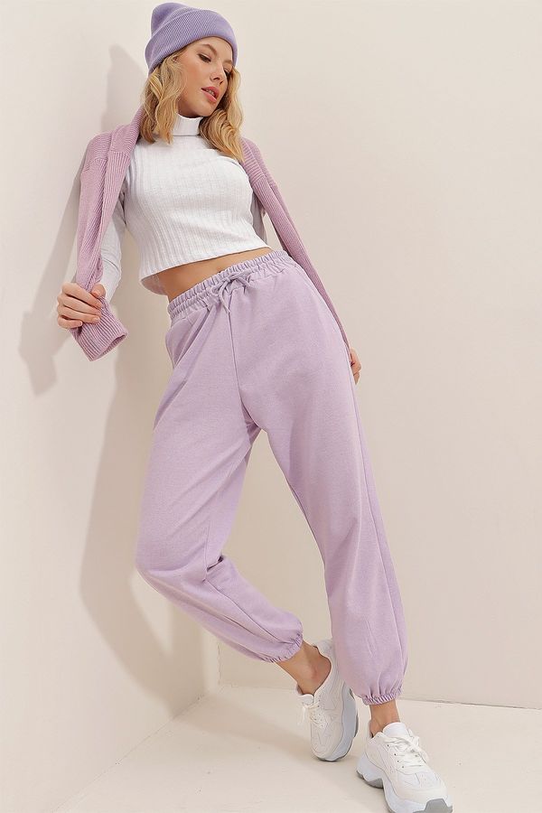 Trend Alaçatı Stili Trend Alaçatı Stili Women's Lilac Two Thread Sweatpants with Elastic Legs