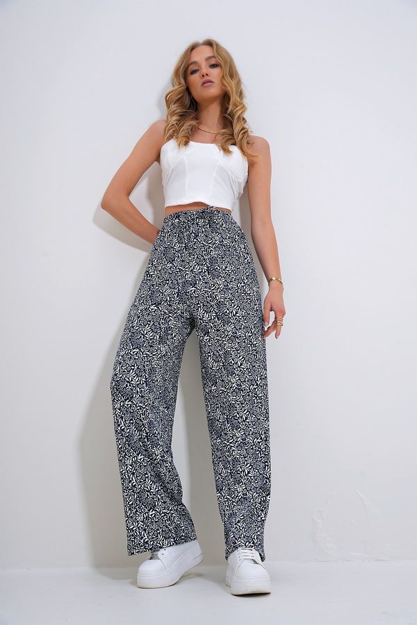 Trend Alaçatı Stili Trend Alaçatı Stili Women's Navy Blue White Patterned Relaxed Cut Woven Trousers