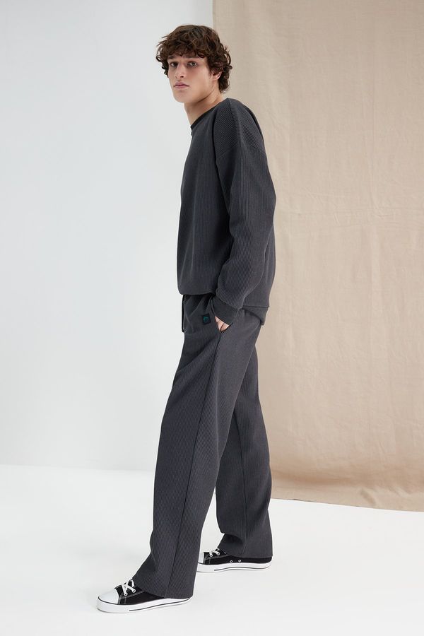 Trendyol Trendyol Anthracite More Sustainable Oversize Textured Label Detail Sweatpants