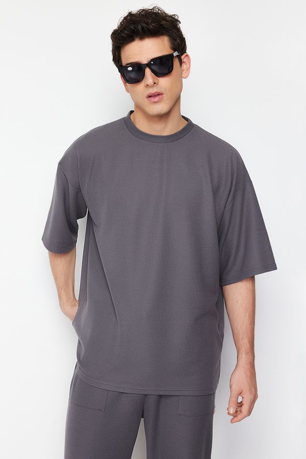 Trendyol Trendyol Anthracite Relaxed/Comfortable Fit Short Sleeve Textured T-Shirt
