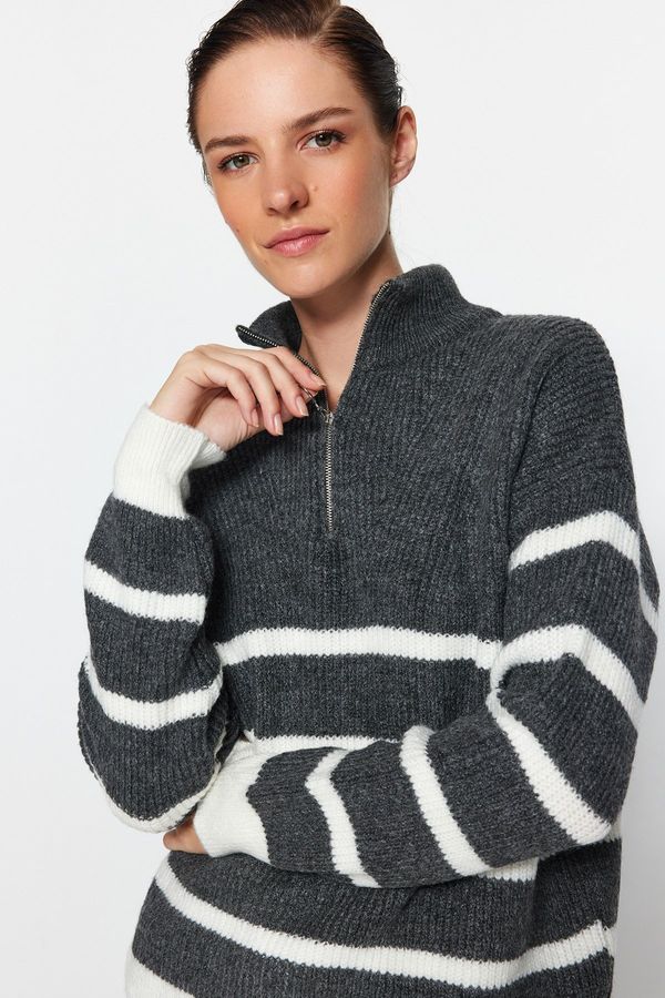 Trendyol Trendyol Anthracite Soft Textured Zip-up Knitwear Sweater