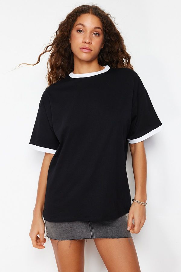 Trendyol Trendyol Black 100% Cotton Contrast Collar and Stripe Detailed Oversize/Relaxed Cut Knitted T-Shirt