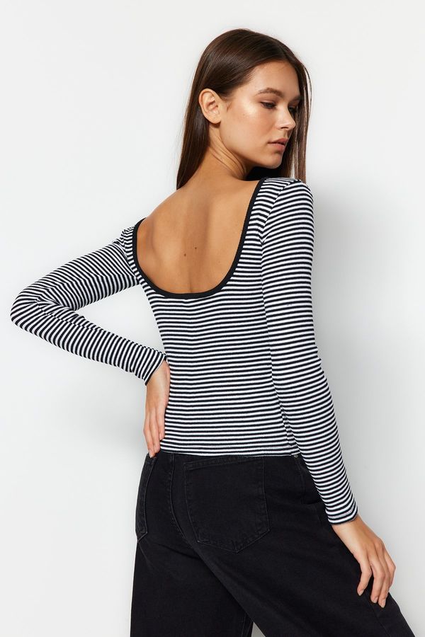 Trendyol Trendyol Black And White Striped Decollete Fitted/Situated Ribbed Stretch Knit Blouse