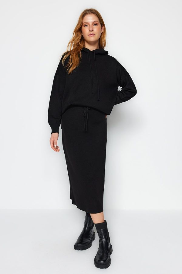 Trendyol Trendyol Black Basic Set with Hoodie and Skirt, Sweater Top-Top
