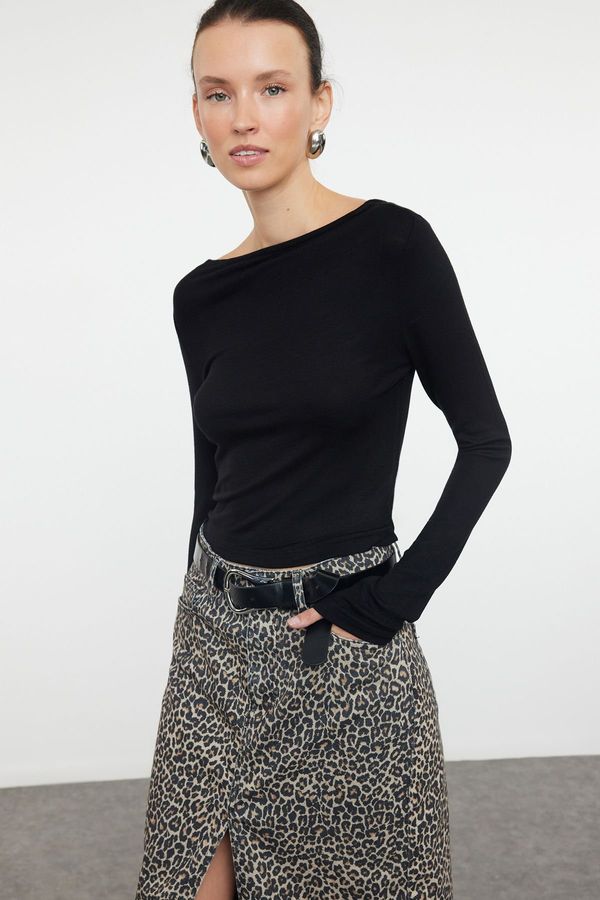 Trendyol Trendyol Black Boat Neck Slim/Fitting Regular Length Knitted Blouse