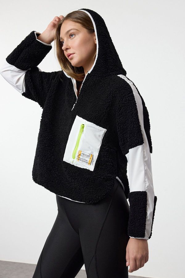 Trendyol Trendyol Black Color Blocked Fleece and Parachute Fabric Detailed Wide Pattern Knitted Sports Sweatshirt