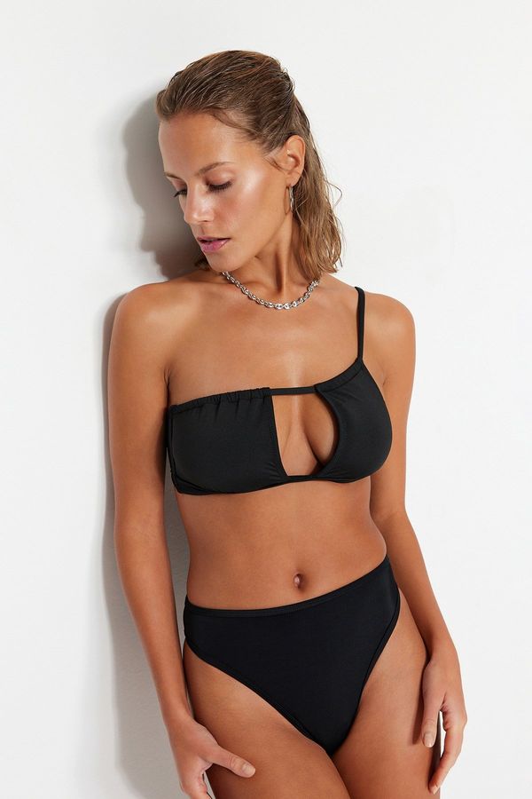 Trendyol Trendyol Black One Shoulder Cut Out/Window Bikini Top