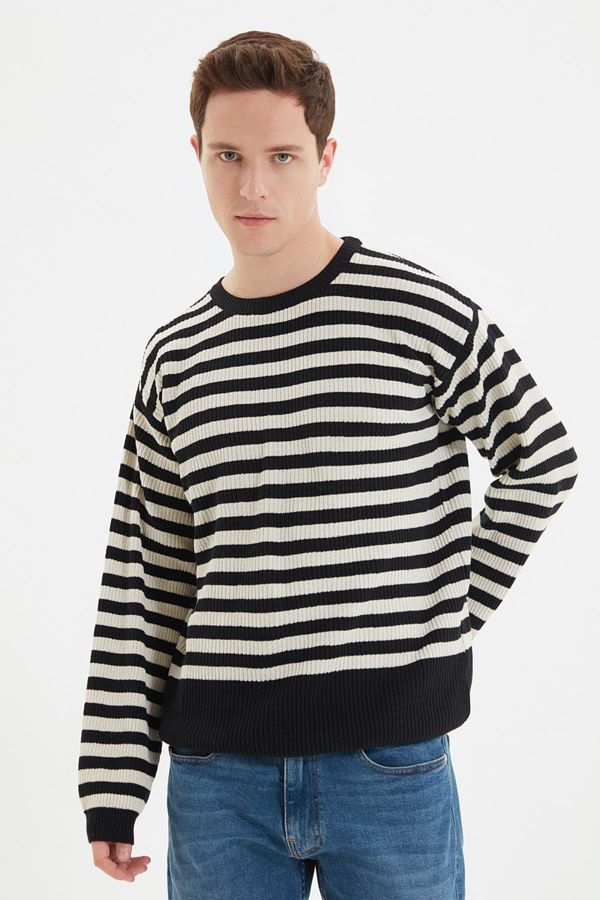Trendyol Trendyol Black Oversize Fit Wide Fit Crew Neck Striped Knitwear Sweater