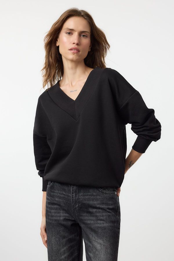 Trendyol Trendyol Black Oversize/Wide Fit Thick V-neck Knitted Sweatshirt