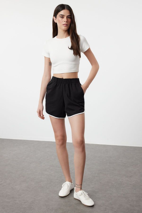 Trendyol Trendyol Black Piping Detailed Mini Shorts & Bermuda