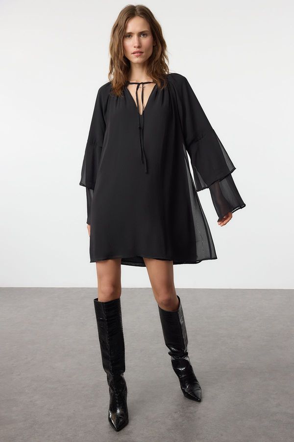 Trendyol Trendyol Black Plain Ruffle Mini Woven Winter Dress