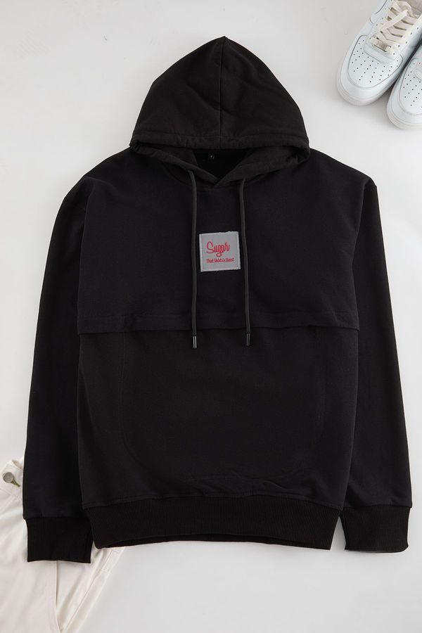 Trendyol Trendyol Black Regular Cut Label and Stitch Detailed Hooded Sweatshirt