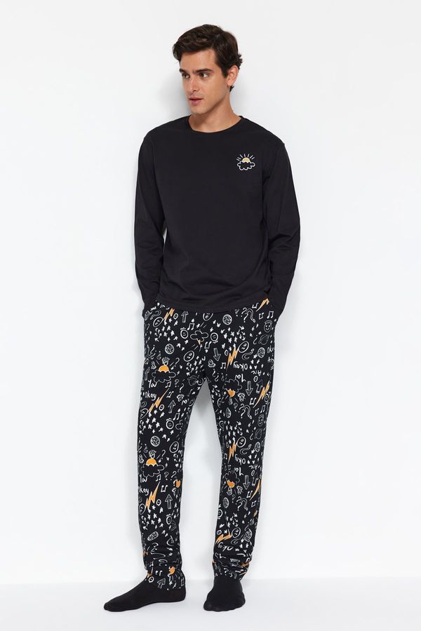 Trendyol Trendyol Black Regular Fit Embroidered Knitted Pajamas Set
