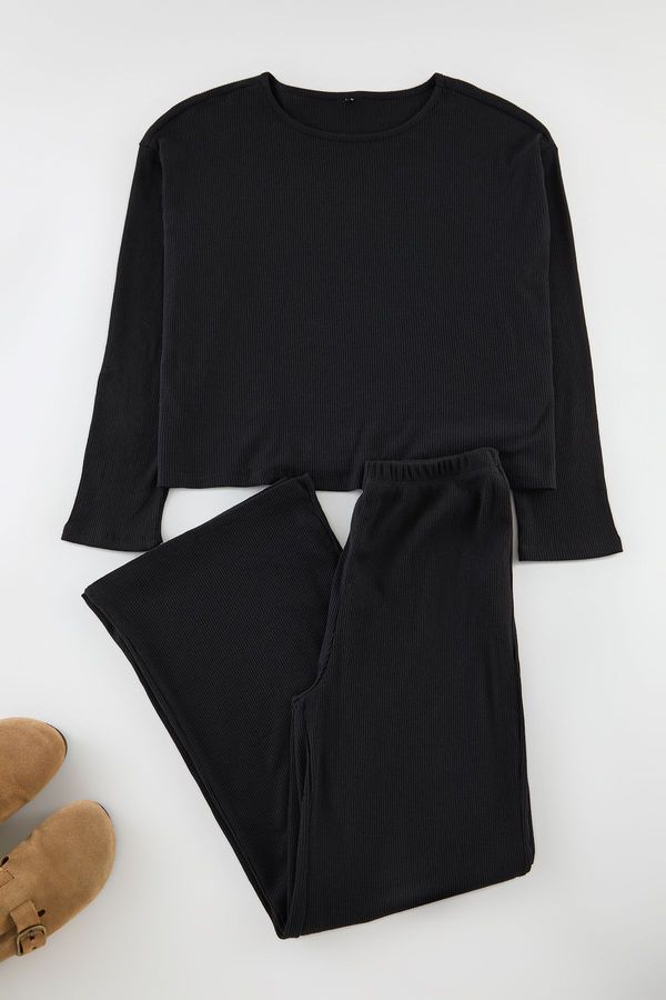 Trendyol Trendyol Black Ribbed Knitted Pajama Set