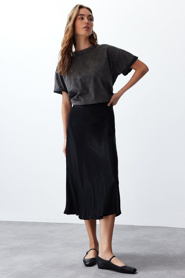 Trendyol Trendyol Black Satin Woven Midi Skirt